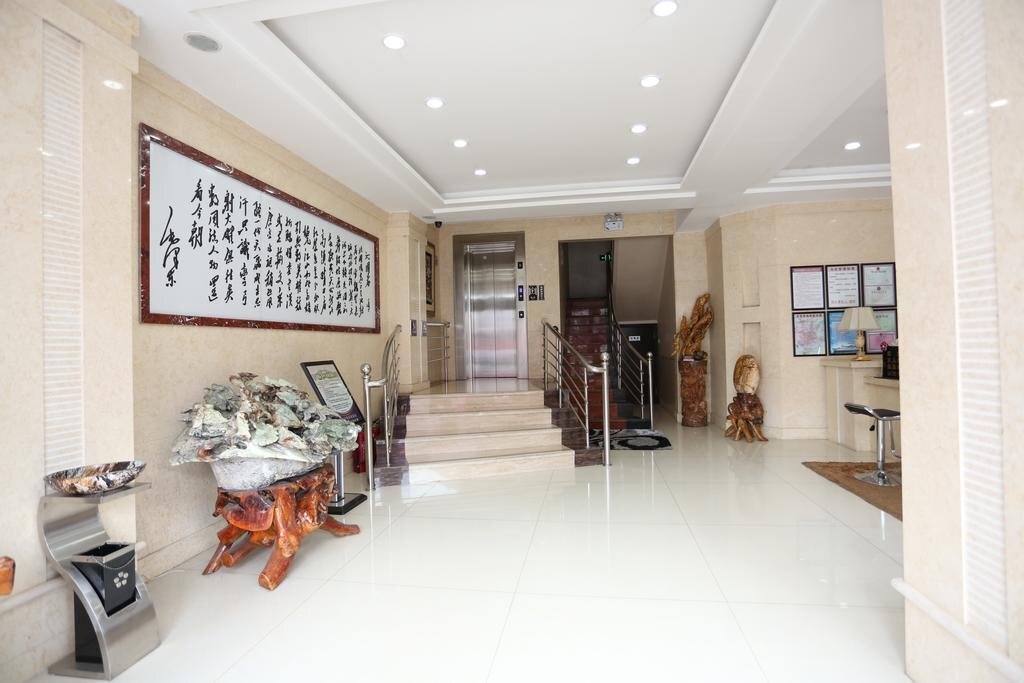 Даньдун: Dandong Donggang Sukura Hotel