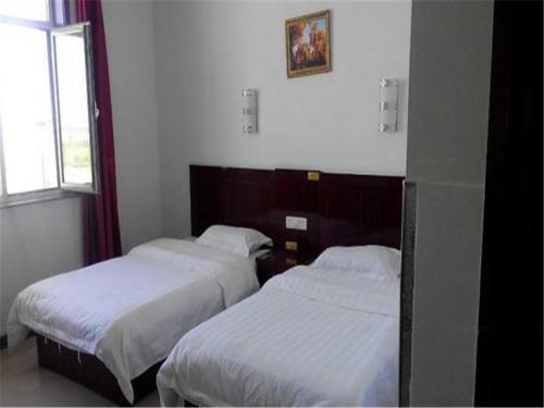 Далайн-Хуб: Ejinaqi Jinse Shengdian Business Inn