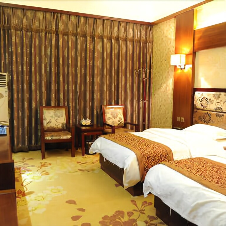 Шангри-Ла: Sunlight Holiday Big Hotel