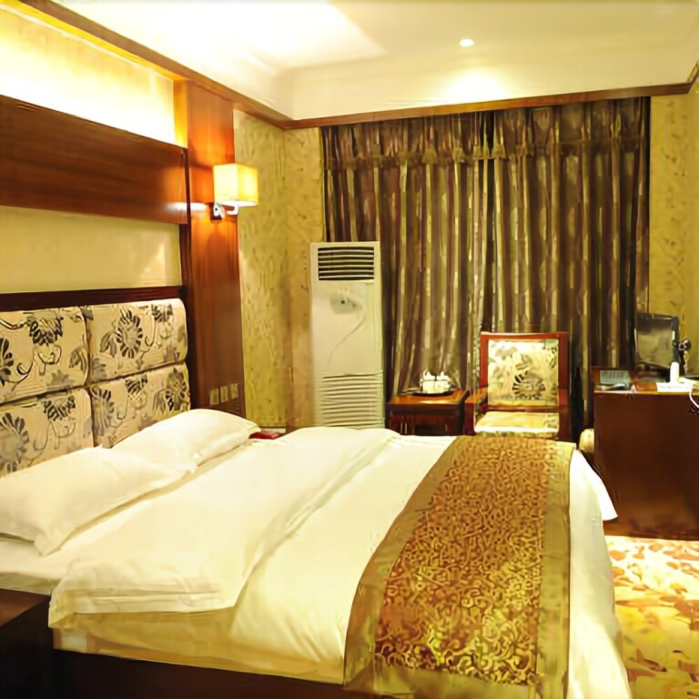 Шангри-Ла: Sunlight Holiday Big Hotel