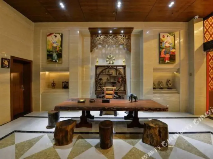 Цзинхун: Sawadika Fengqing Riverside Hotel, Xishuangbanna