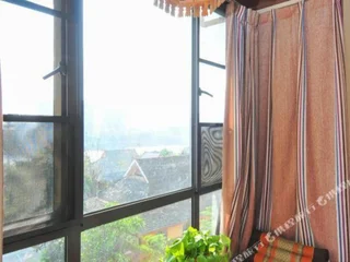 Цзинхун: Sawadika Fengqing Riverside Hotel, Xishuangbanna