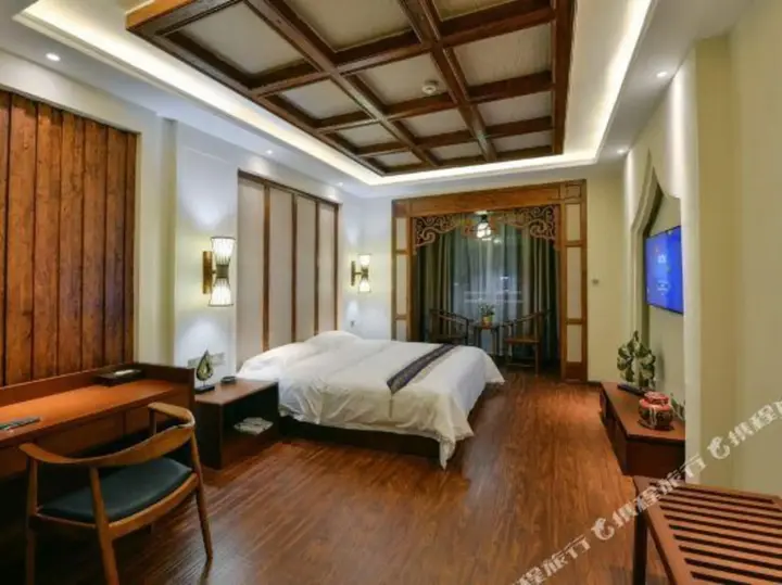Цзинхун: Sawadika Fengqing Riverside Hotel, Xishuangbanna