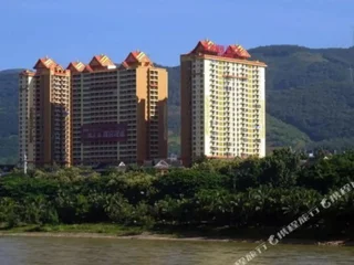 Цзинхун: Sawadika Fengqing Riverside Hotel, Xishuangbanna