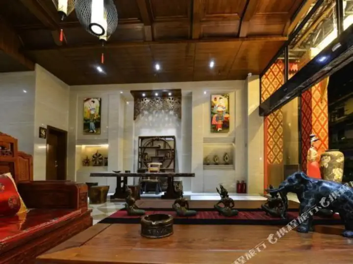 Цзинхун: Sawadika Fengqing Riverside Hotel, Xishuangbanna
