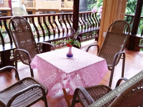 Яань: Ya'an Shangli Moziwan Inn
