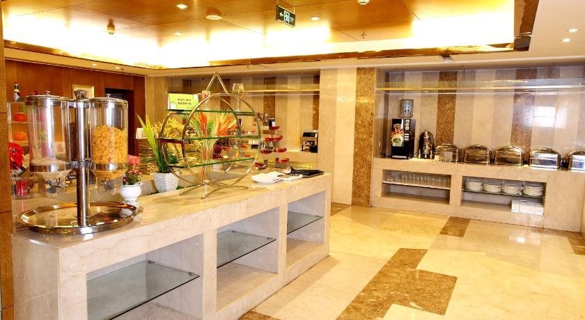 Чэнду: Longwei Hotel