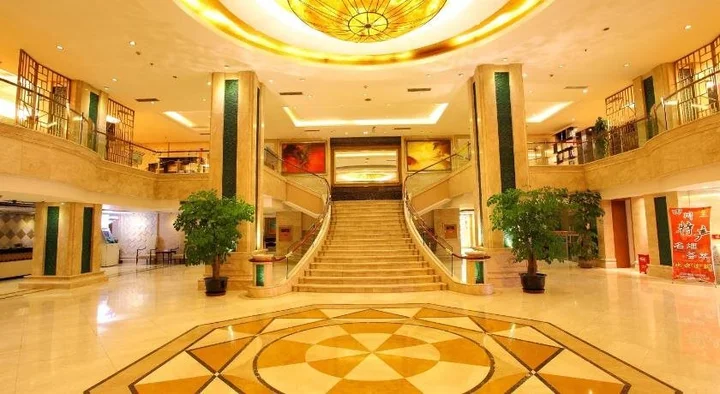 Чэнду: Longwei Hotel