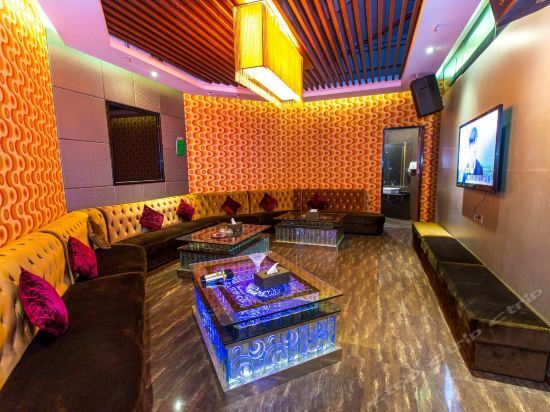 Фошань: Zhong Ying Holiday Hotel
