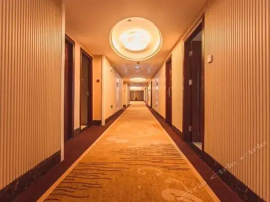 Фошань: Zhong Ying Holiday Hotel