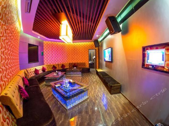 Фошань: Zhong Ying Holiday Hotel