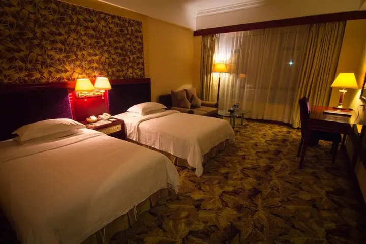 Дунгуань: Changping Fulong Hotel