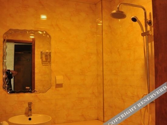 Даньдун: Dong'an Hotel