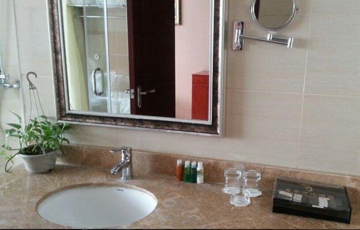 Ордос: Dongtai Hotel