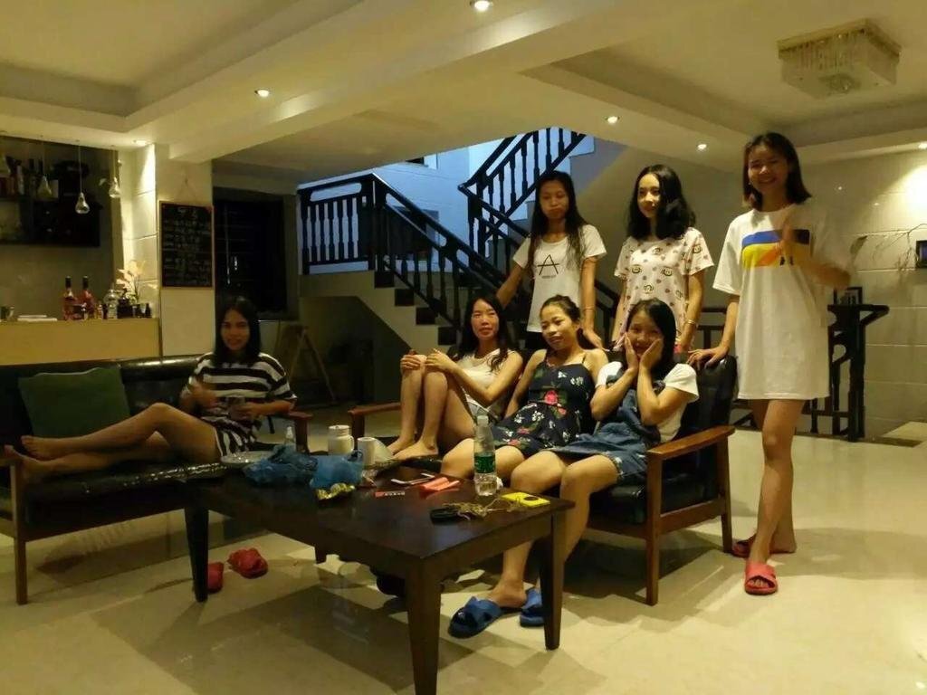 Бэйхай: Beihai SHANSHANG See Sun Youth Hostel