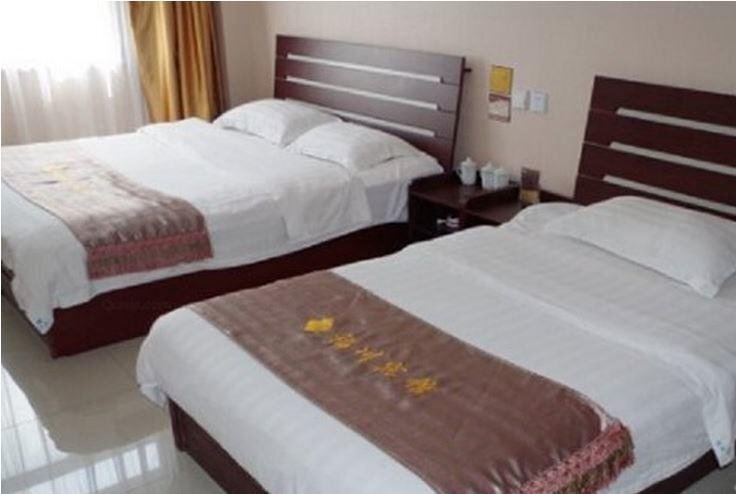Даньдун: Dandong Donggang Fuchuan Inn