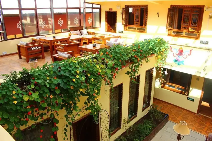 Шангри-Ла: Shangri-La Lanxi Boutique Inn