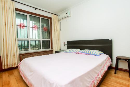 Циндао: Jinshatan Qinglang Holiday Hotel