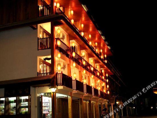 Цзинхун: Xishuangbanna Shibao Business Hotel