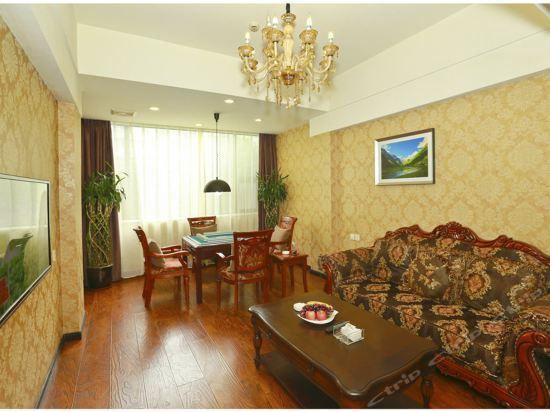 Чэнду: Ruisi Boya Hotel