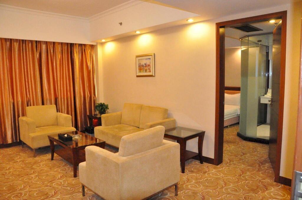 Фошань: Pearl River Hotel