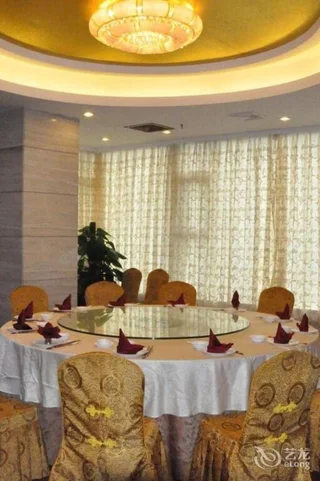 Фошань: Pearl River Hotel