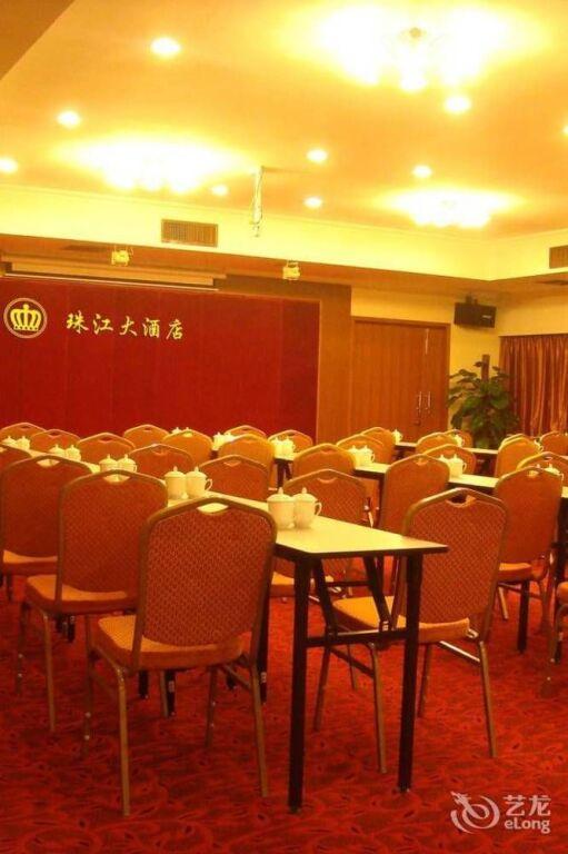 Фошань: Pearl River Hotel