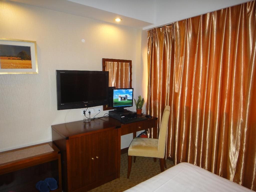 Фошань: Pearl River Hotel