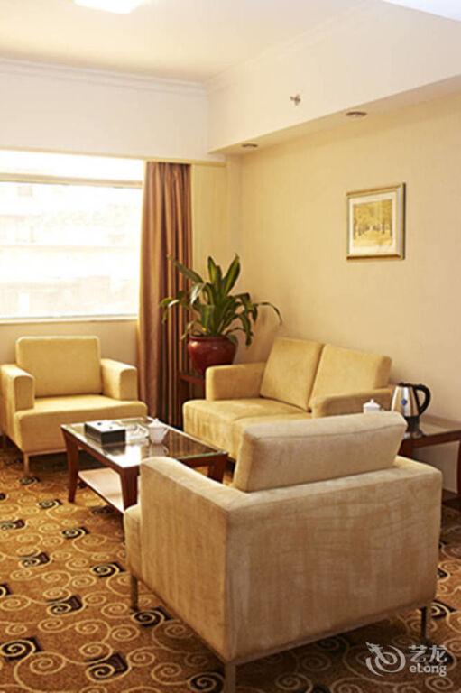 Фошань: Pearl River Hotel