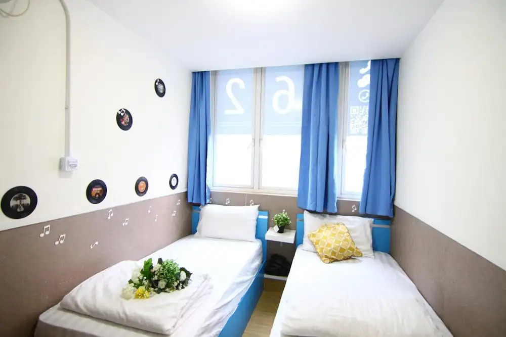 Гонконг: National Inn