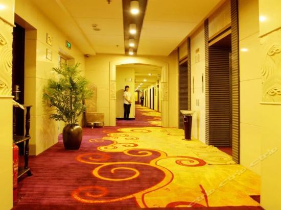 Хулун-Буир: Manzhouli Xin He Hotel