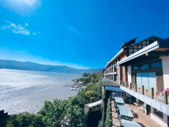 Сичан: Xichang Qionghai Saibo House Hotel