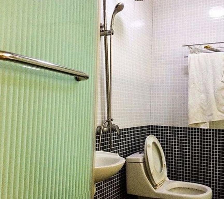 Таншань: Qingquan Express Hotel