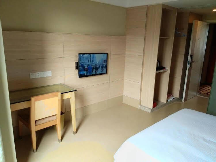 Ичан: Luck 7 Inn Yichang CBD