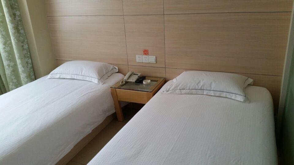 Ичан: Luck 7 Inn Yichang CBD