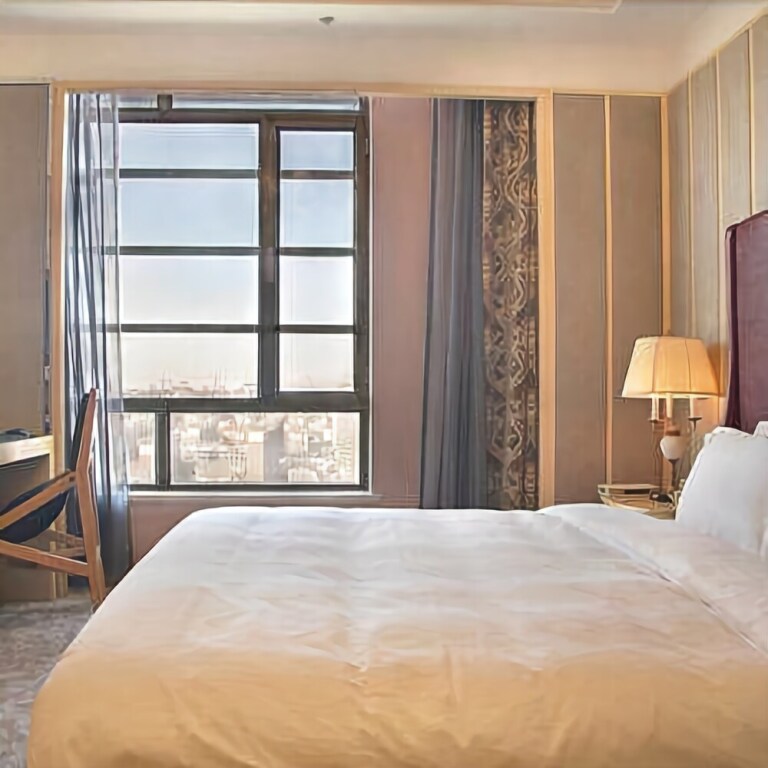Хух-Хото: Hohhot Header Hotel