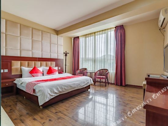 Сичан: Xichang Red 8 Hotel
