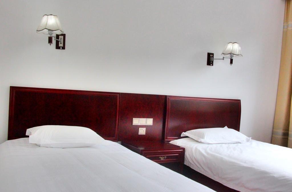 Хуаншань: In the Spring Hotel