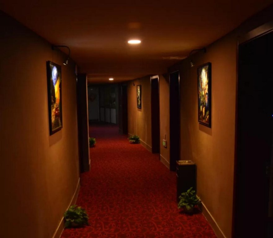 Далянь: Weiba Inns  Hotel
