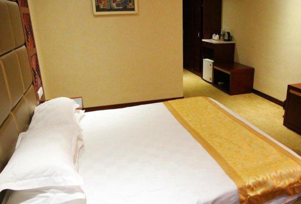 Аньцин: Anqing Hotel