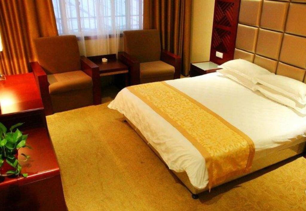 Аньцин: Anqing Hotel