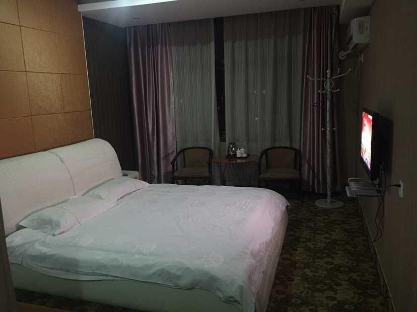 Хуайань: Huai'an Fulaidun Business Hotel