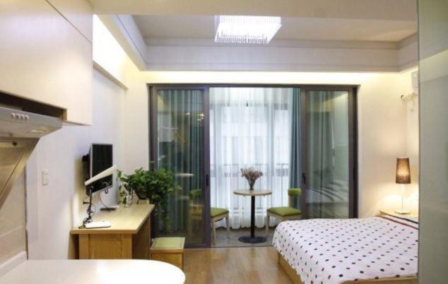 Чжучжоу: Zhuzhou Chengshi Qingnian Apartment