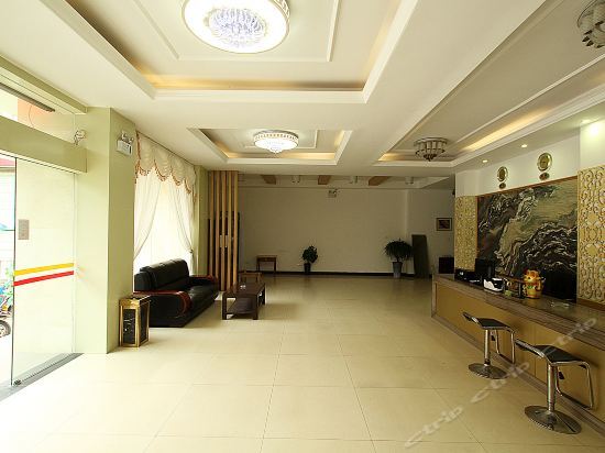 Гуйлинь: Penglai Business Hotel