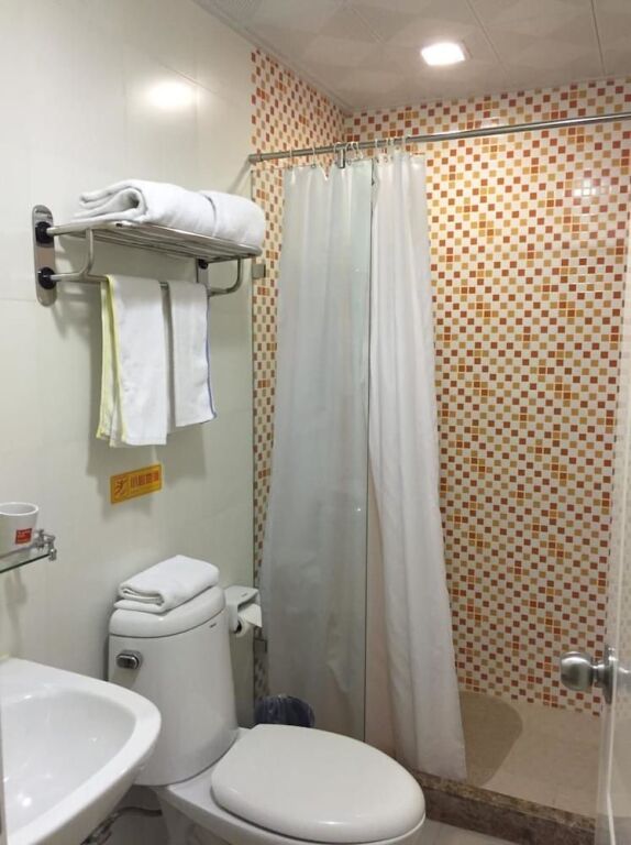 Куньмин: Home Inn Kunming Beichen Avenue
