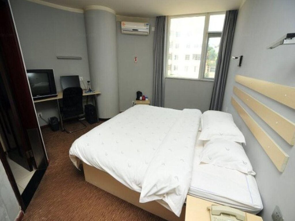 Куньмин: Fairyland Hotel Kunming West Railway Station