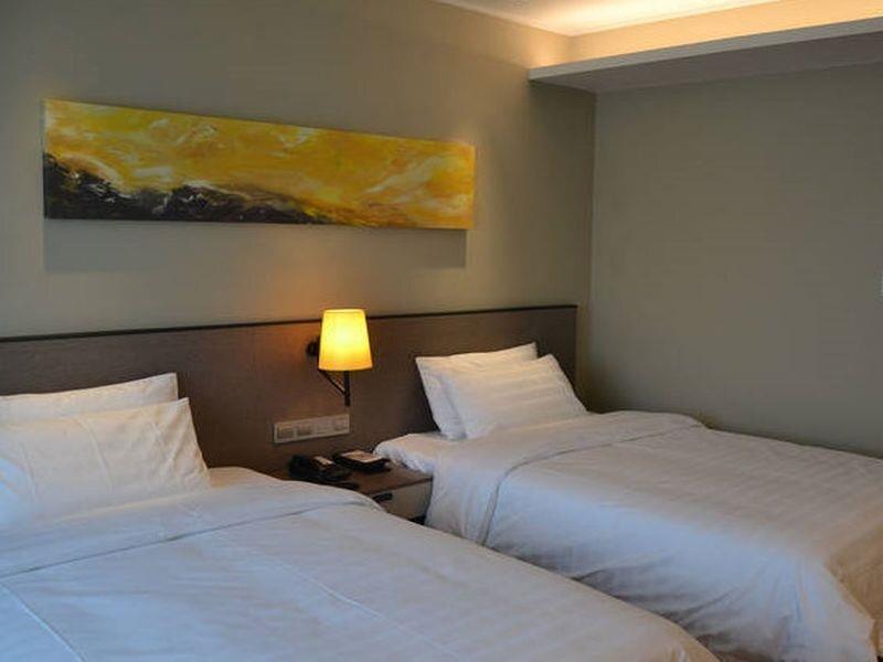 Далянь: Home Inn Plus