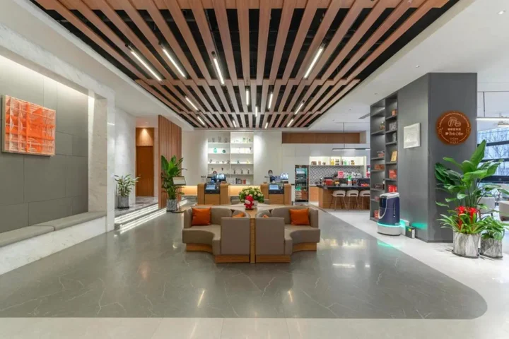 Шанхай: Home Inn Plus Shanghai Wujiaochang