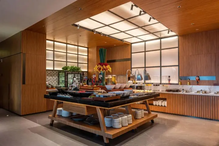 Шанхай: Home Inn Plus Shanghai Wujiaochang