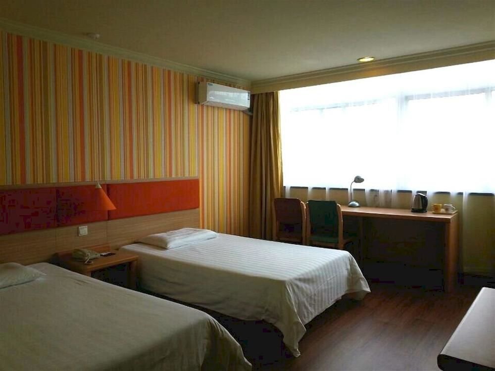 Наньнин: Home Inn